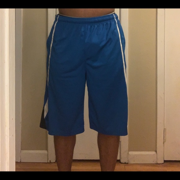 Nike shorts kids XL/ men S - Picture 2 of 7